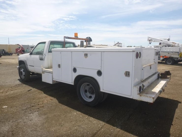 1999-gmc-3500-image-4