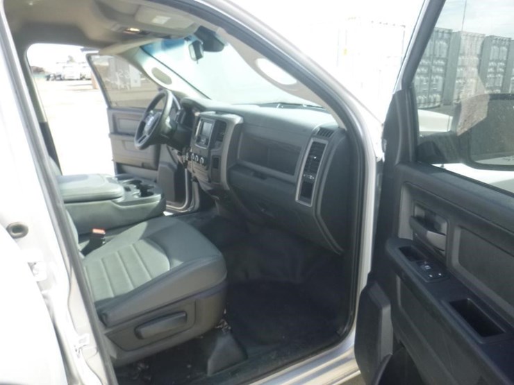 2016-dodge-1500-image-6