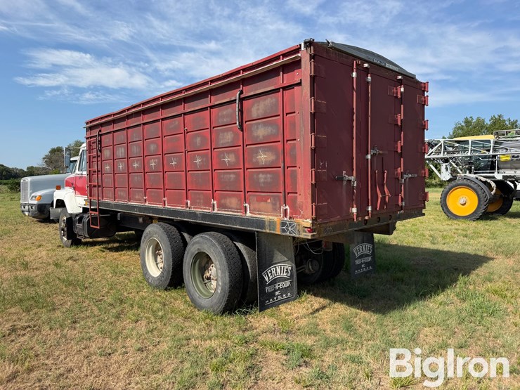 1979-international-f-2654-t/a-grain-truck-image-7
