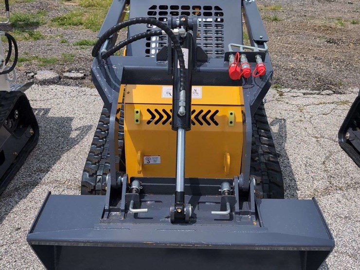 zjg-mini-skid-steer-loader-zj-380-(yellow)---15hp-image-3