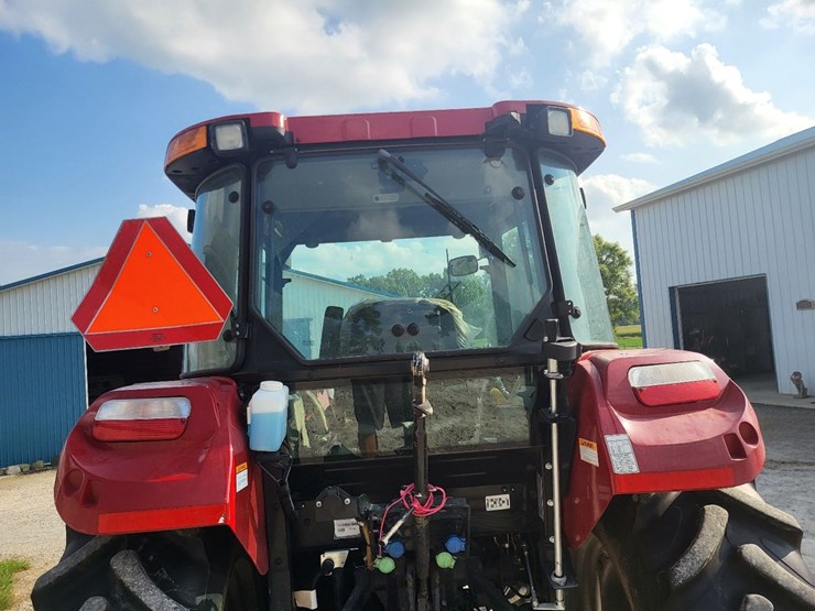 2016-case-ih-farmall-75c-image-32
