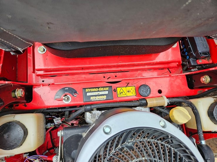 gravely-proturn-460-image-16