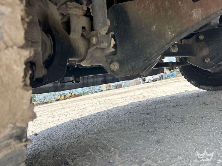 2017-ford-f550-image-28
