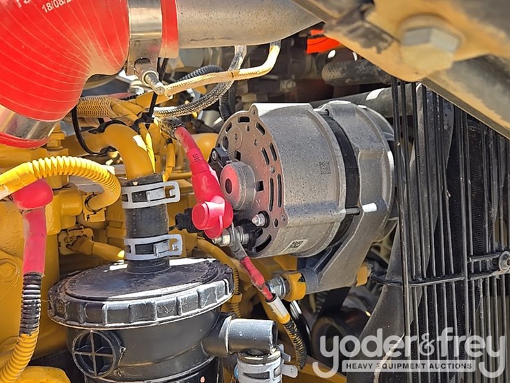 2019-deere-310sl-image-47