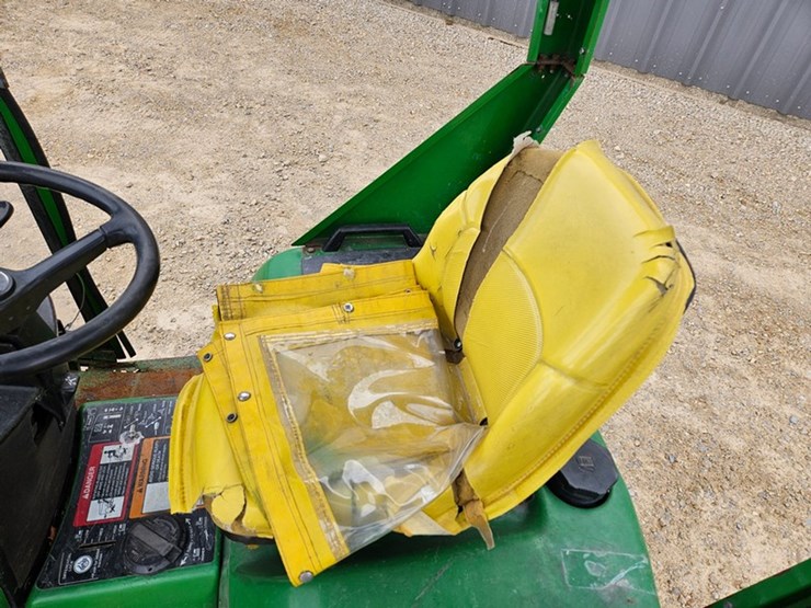 john-deere-425-image-19