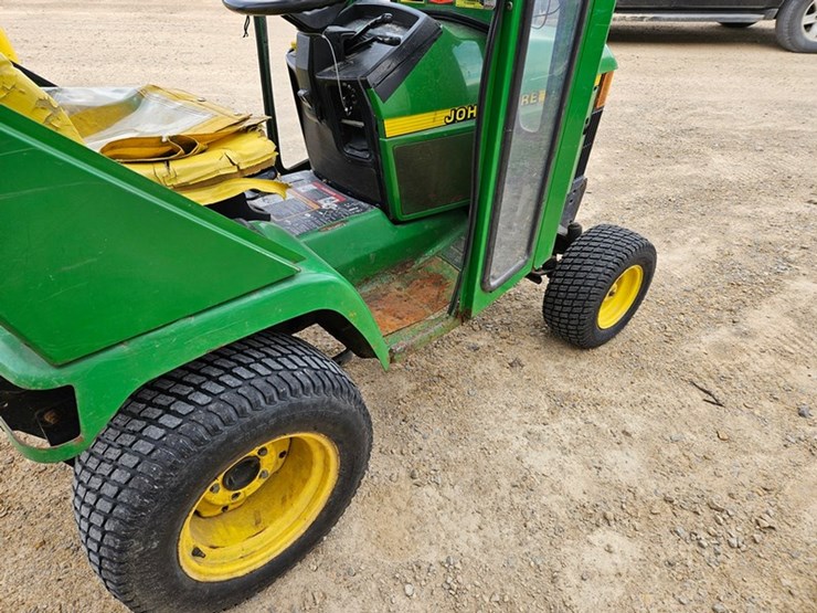 john-deere-425-image-17