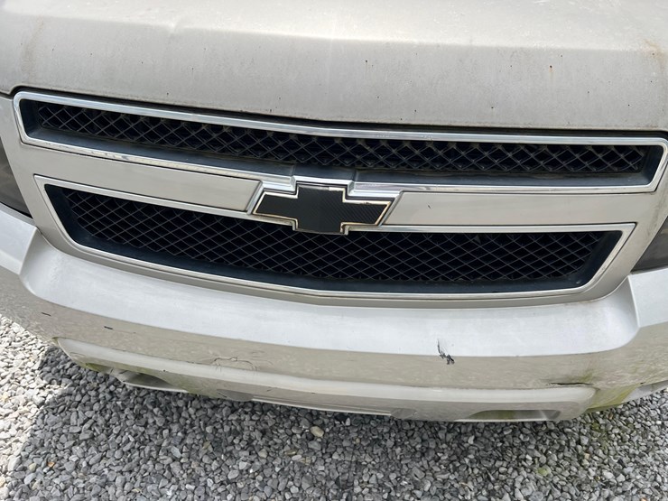 chevrolet-tahoe-image-16