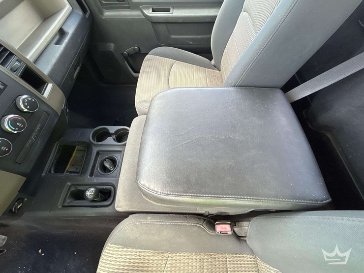 2012-dodge-2500-image-17
