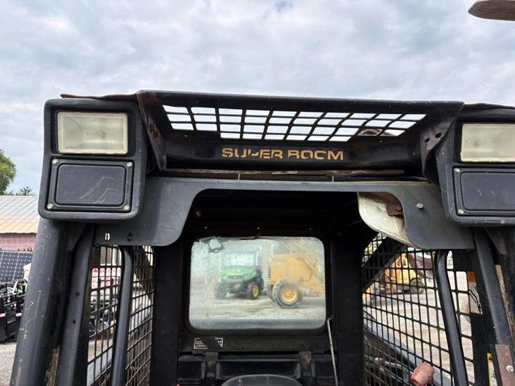new-holland-lx665-image-12