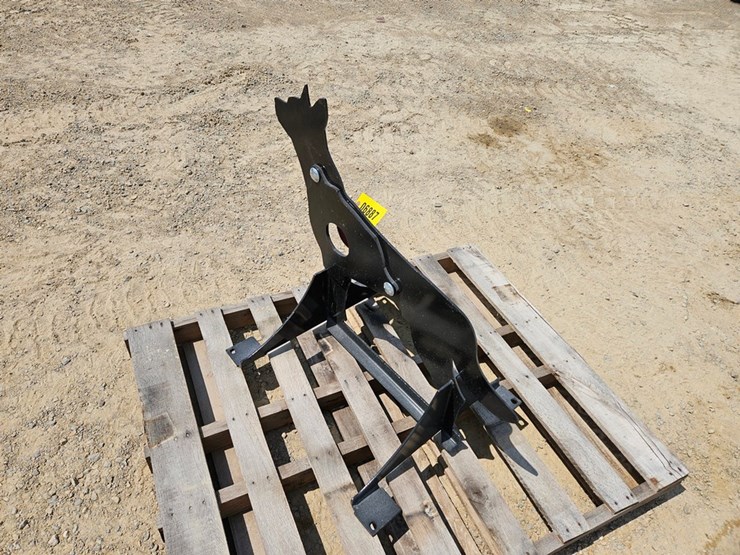 #6887-•-kit-container-metal-coyote-target-image-2