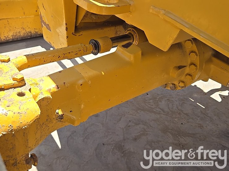 2019-deere-310sl-image-17