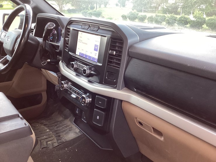 f--150-xlt-4wd-image-40