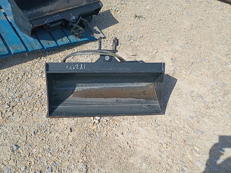 #26116-•-future-hydraulic-tilt-bucket-mini-excavator-attachment-image-1