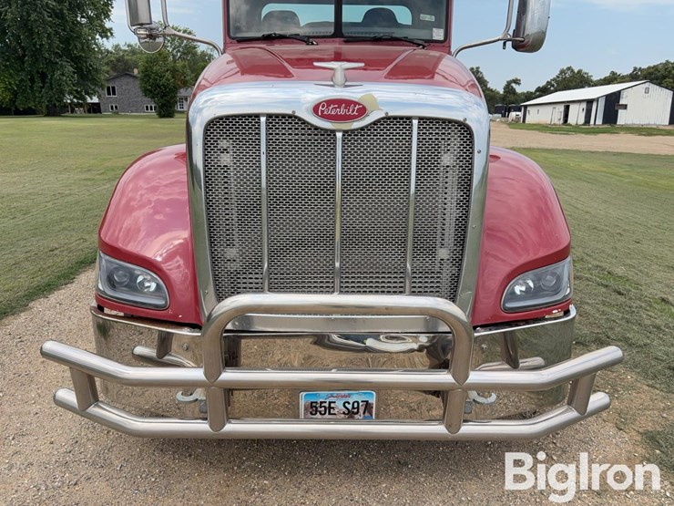 2010-peterbilt-386-image-11