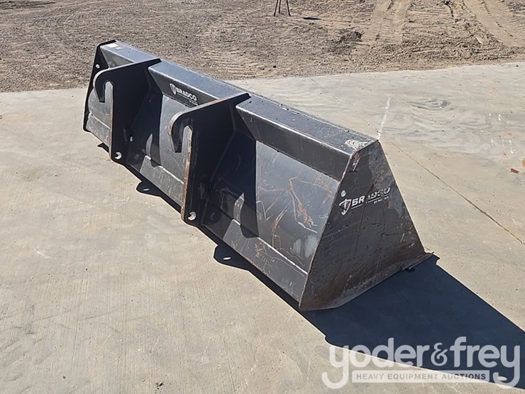 2019-genie-gth1544-image-19