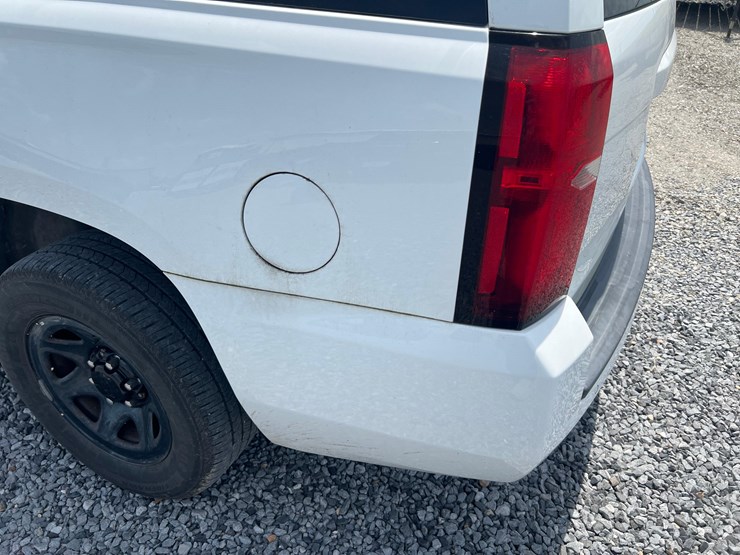 chevrolet-tahoe-image-15