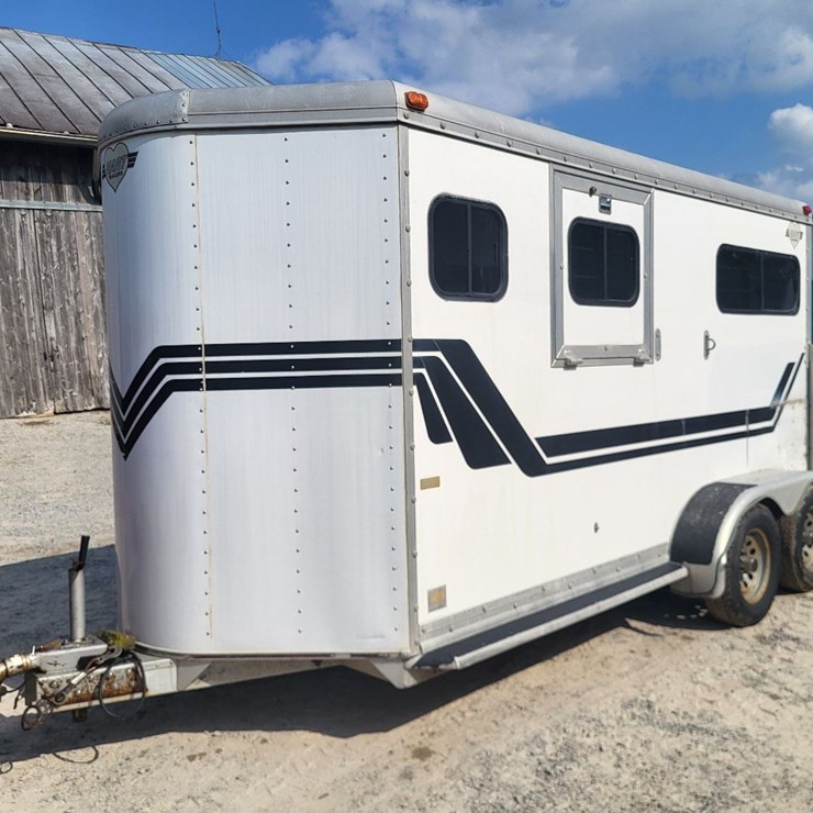 Hart Tandem Axle 2 Horse Bumper Trailer w/Tack Room