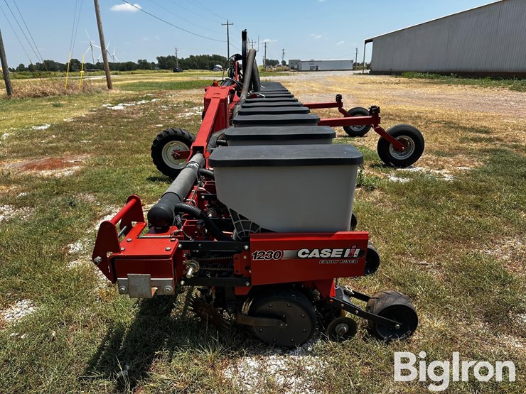 2011-case-ih-1230-image-8