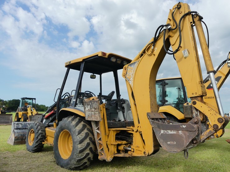 caterpillar-420d-image-4