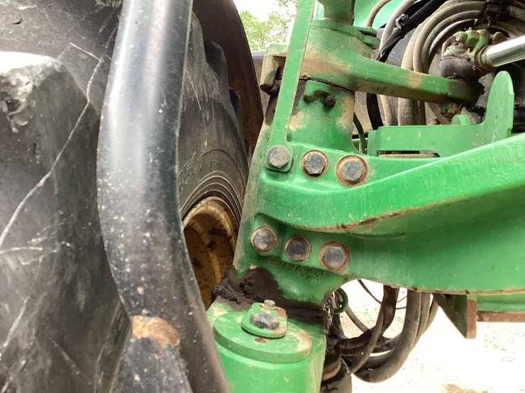 2020-john-deere-r4045-image-67