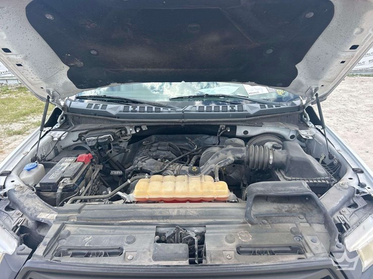 2017-ford-f150-image-7