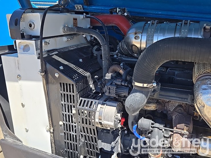 2019-genie-gth1256-image-40