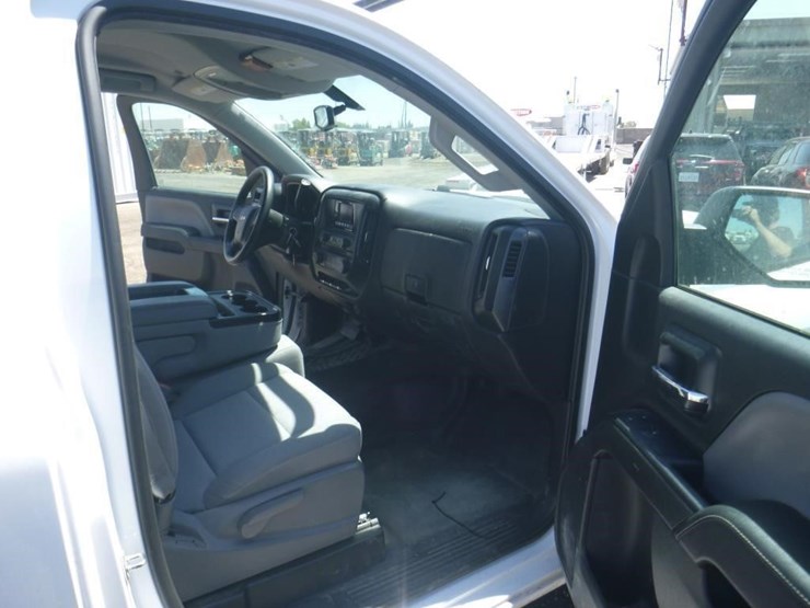 2015-chevrolet-1500-image-6