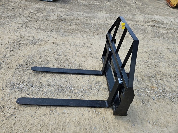 #6910-•-new-agrotec-saii100-pallet-forks-image-2