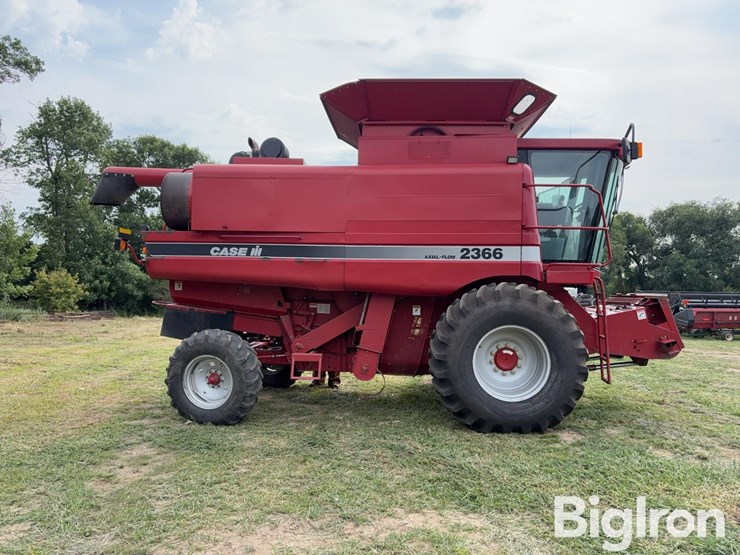 case-ih-2366-image-4