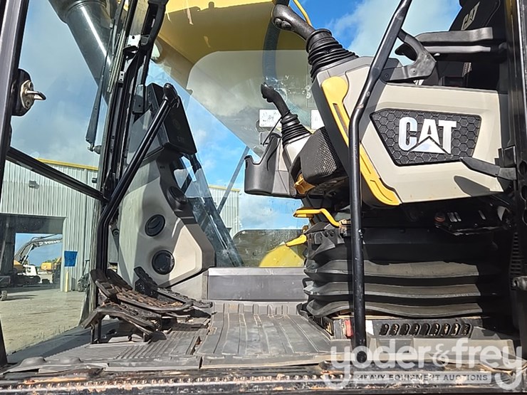 2019-caterpillar-336-image-72