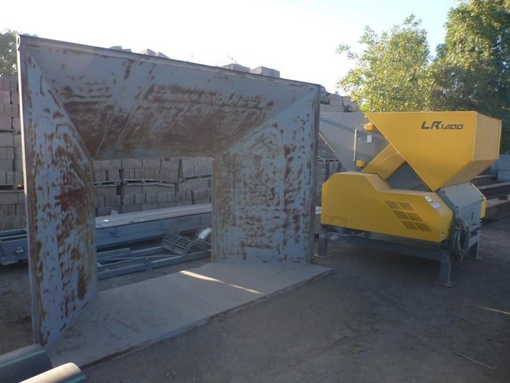 untha-lr1400-pallet-shredder-image-3