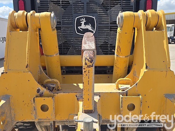 2012-deere-670gp-image-35