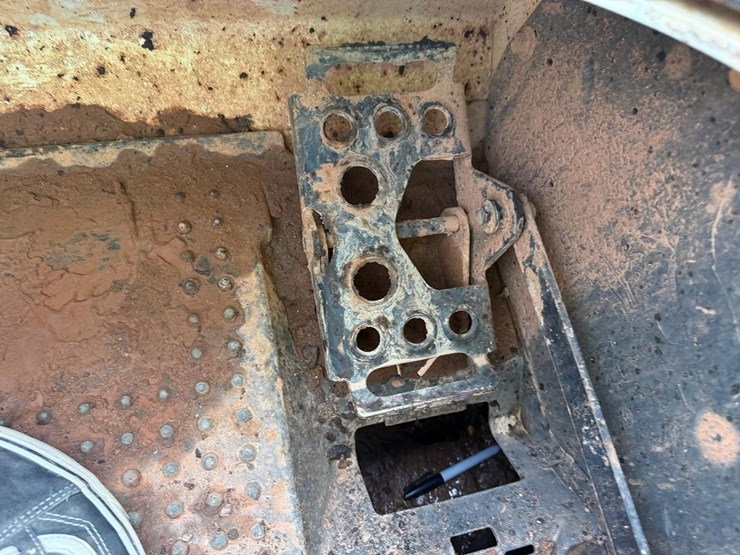 bobcat-t650-image-26