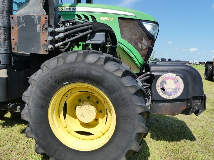 2015-john-deere-6115m-image-11