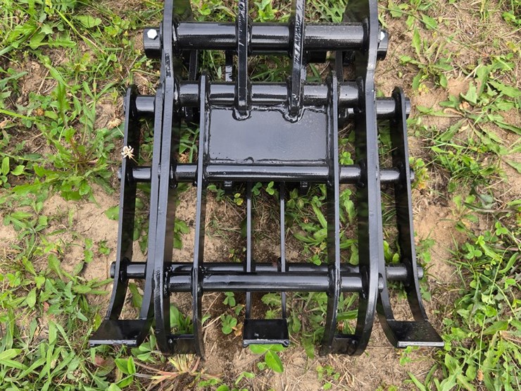 #2051-•-mini-excavator-wood-grabber-image-3