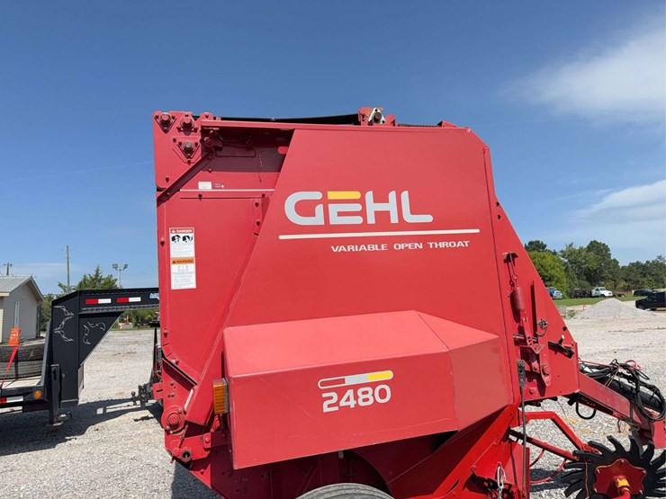 gehl-2480-image-10