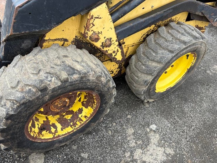 new-holland-455-image-8
