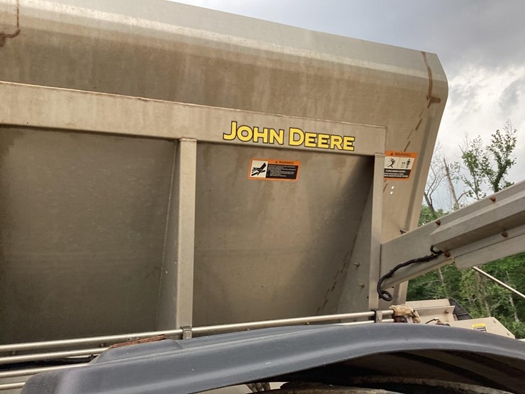 2020-john-deere-r4045-image-43