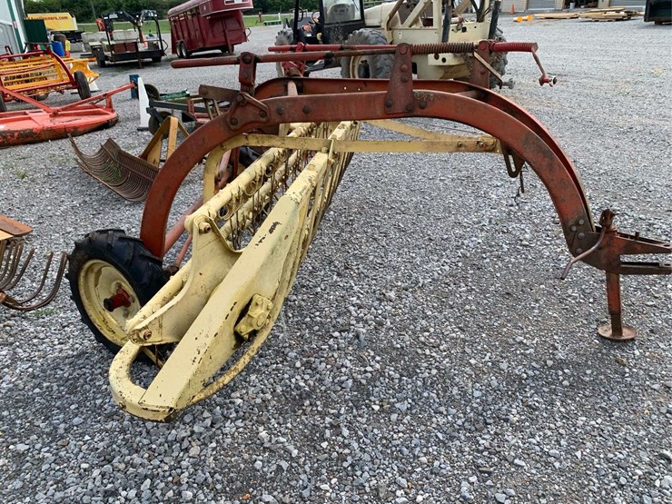 new-holland-256-image-5