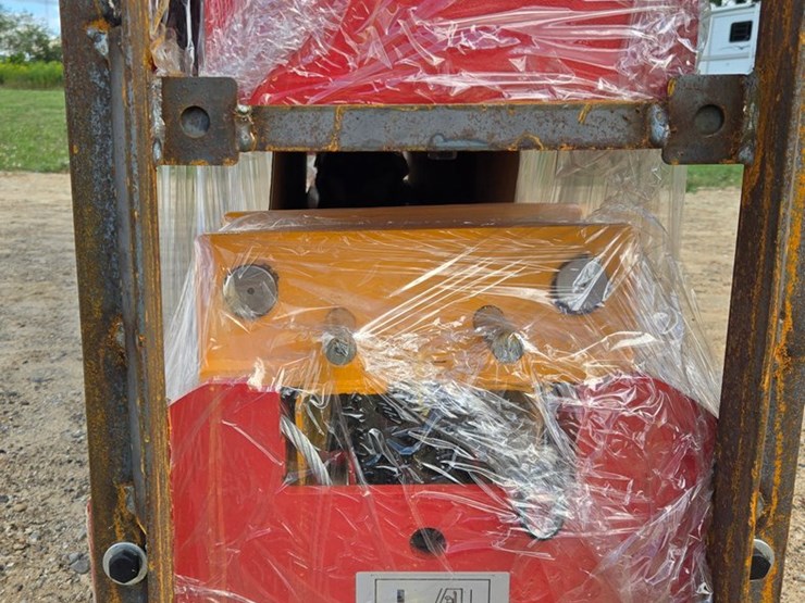#2018-•-red-10,000-lb-two-post-automotive-lift-image-2