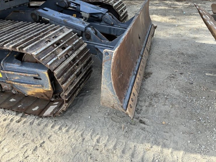 2022-xcmg-xe155ucr-hydraulic-excavator-image-11