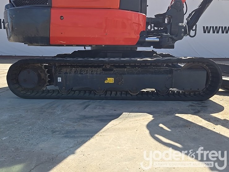 2023-kubota-kx033-4-image-14