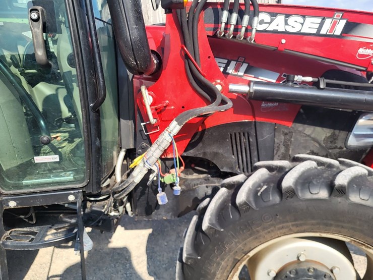 2016-case-ih-farmall-75c-image-44