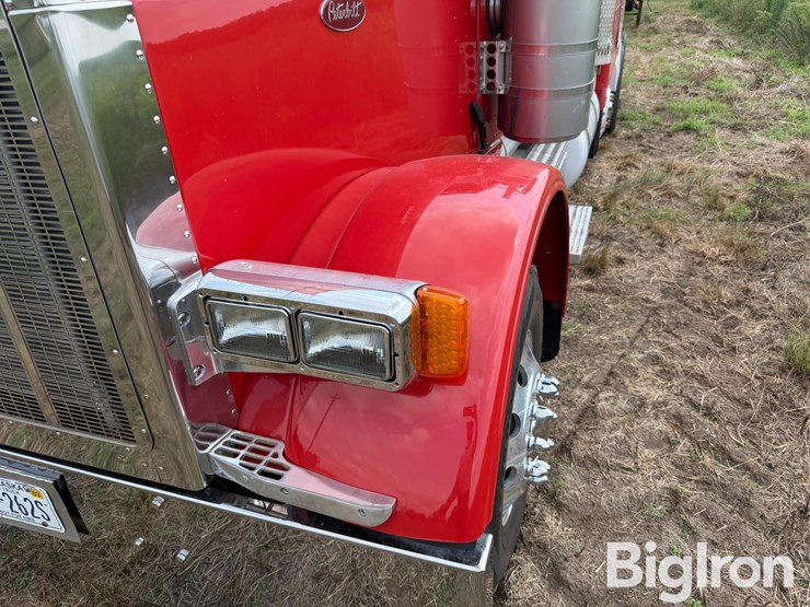2005-peterbilt-379-image-10