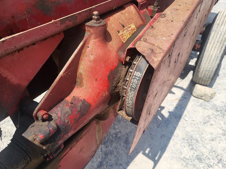 new-holland-268-image-38