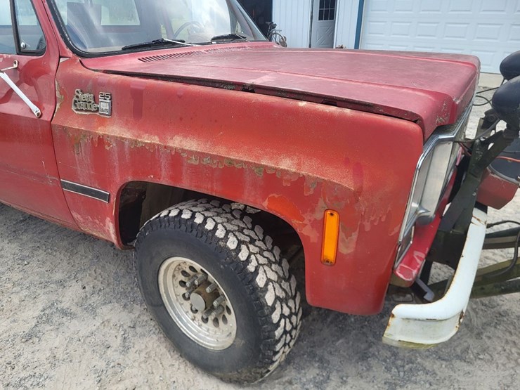 1978-square-body-sierra-grande-gmc-25-truck-w/western-snow-blade-image-37
