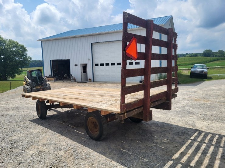 hay-wagon-w/running-gear-image-5