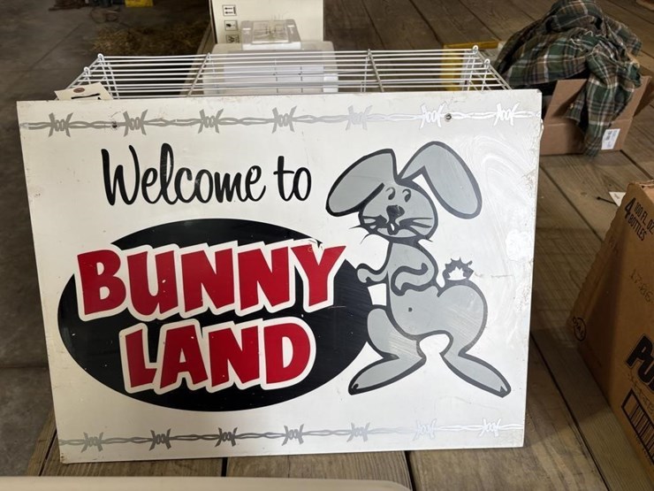 kaytee-rabbit-cage,-bunny-land-sign,-rabbit-food,-image-6