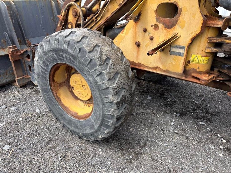 caterpillar-908-image-15