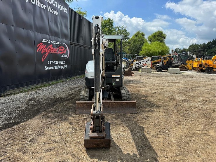 2016-bobcat-e35-image-9